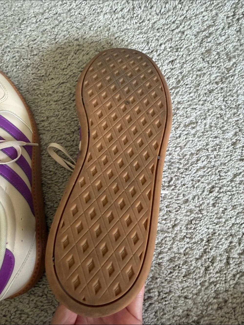 adidas breaknet sleekCream and Purple Low-Top Athletic Sneakers size 8.5